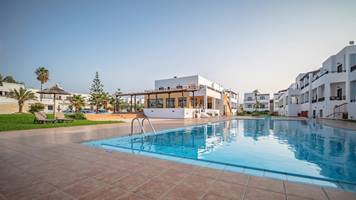 Hotel Geraniotis Beach
