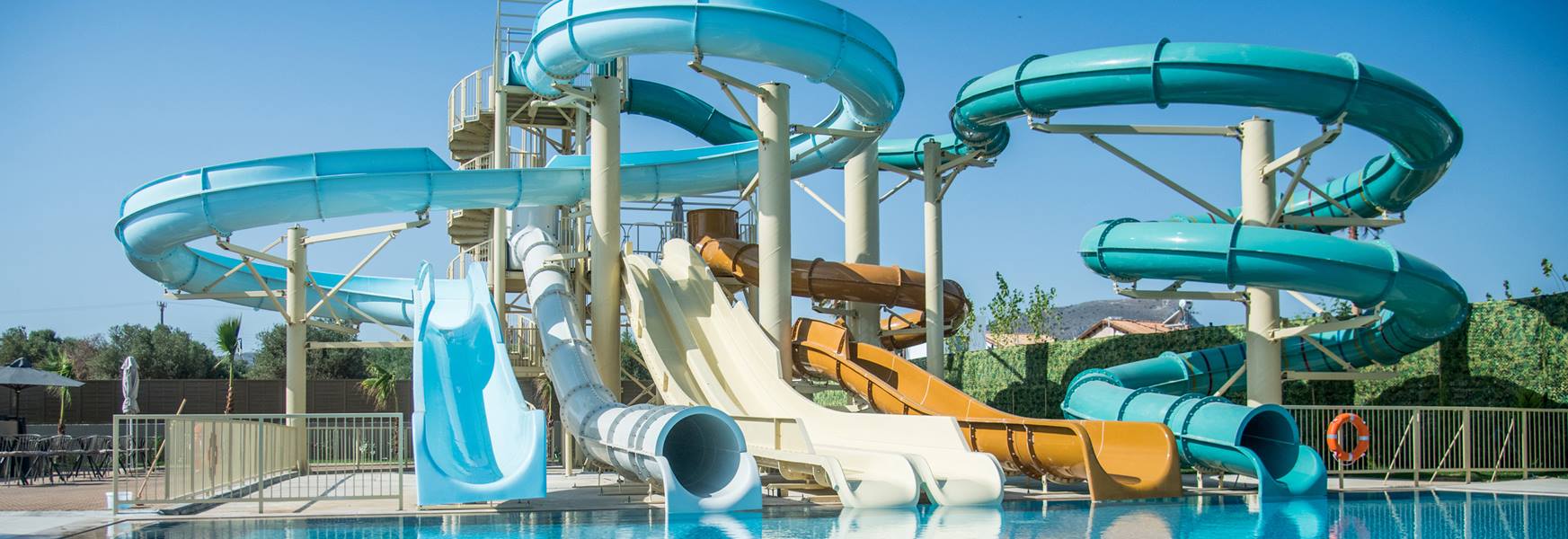 Senseana Sea Side Resort & Aquadventure