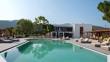 The Mini Resort